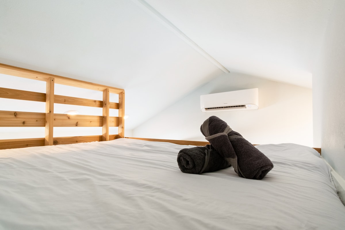 Loft bed
